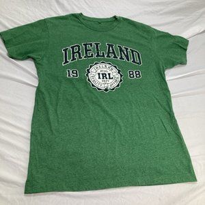 St Patrick's Day Tshirt Ireland 1988 t-shirt Adult L Large Green ATHL IRL DEPT